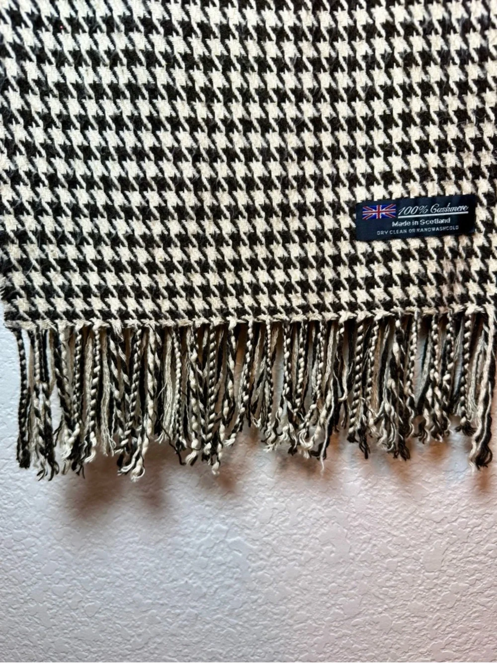 Houndstooth Cashmere Scarf Made in Scotland Cream & Brown